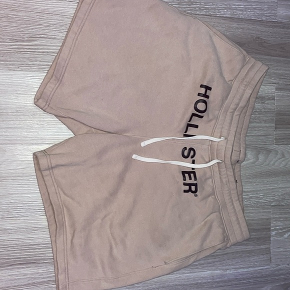 Hollister shorts - Picture 2 of 4